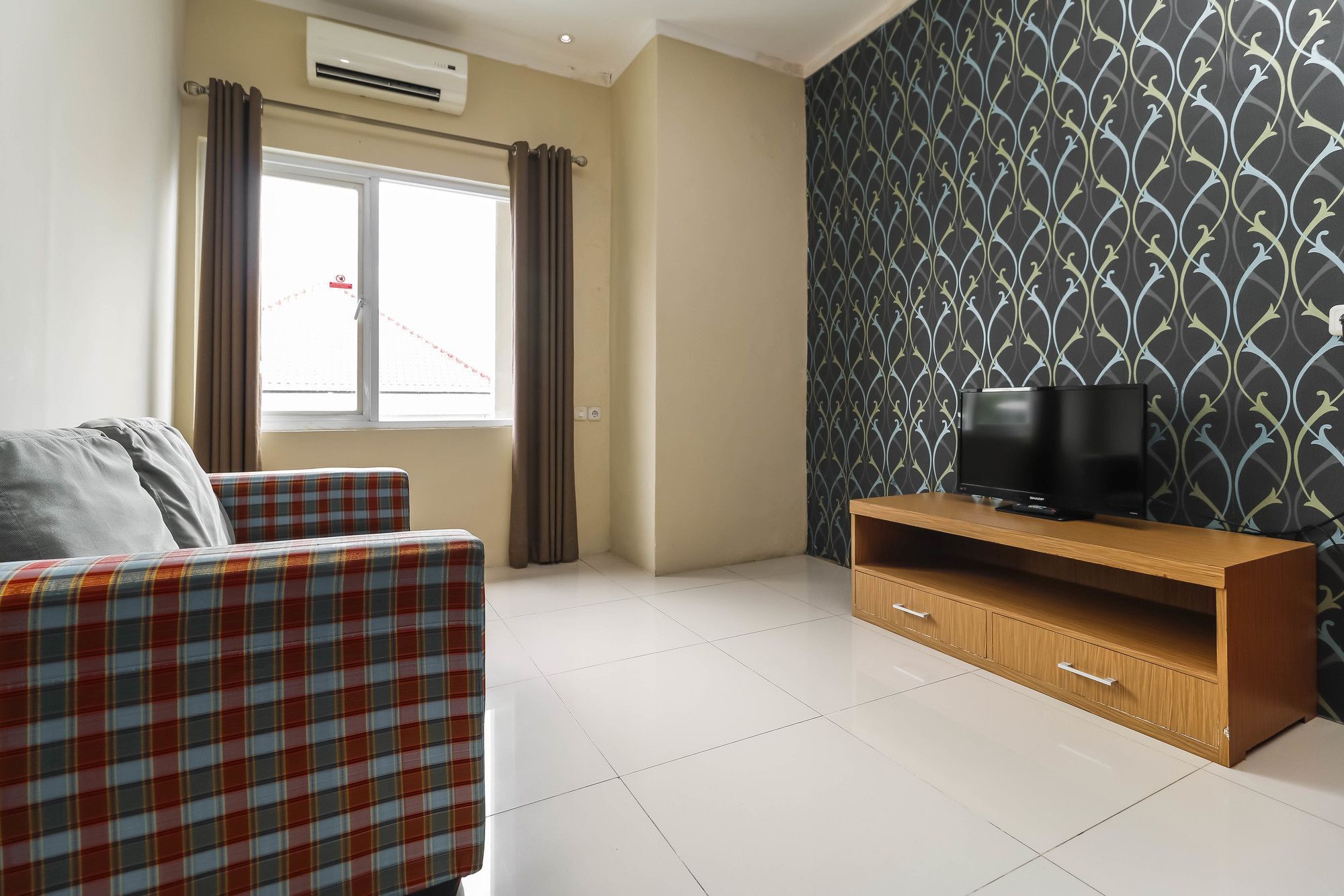 נקסר Reddoorz Plus Near Pantai Losari מראה חיצוני תמונה